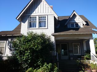 711 W Kinnear Pl, Seattle, WA 98119