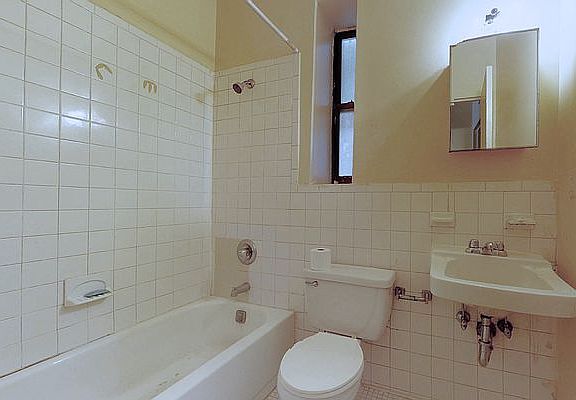 4th image of 2099 Frederick Douglass Blvd #3B