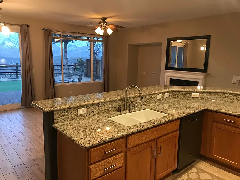 9112 Mount Pleasant Dr — Photo 1