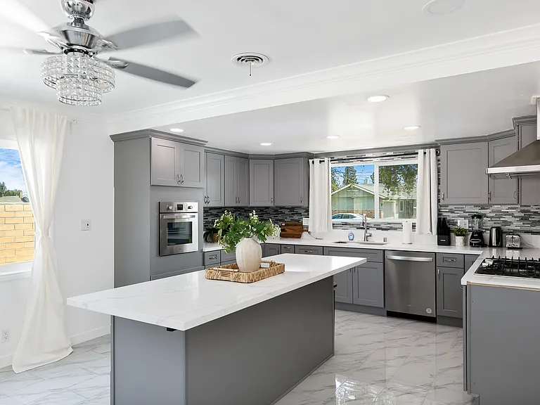 9451 Hyannis Port Dr — Photo 11