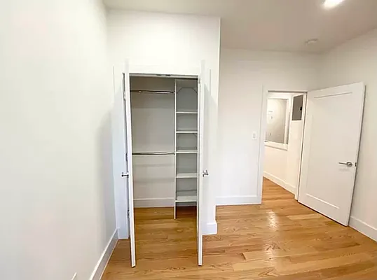 Rented by EastMount Realty LLC | media 26