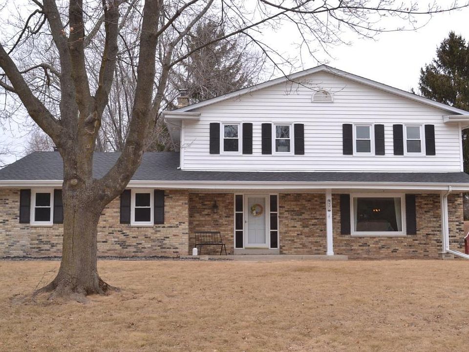 1st image of 917 Vista Ln