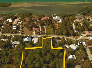 Bayshore Rd, Nokomis, FL 34275