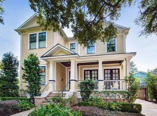 1028 E 7th 1/2 St, Houston, TX 77009