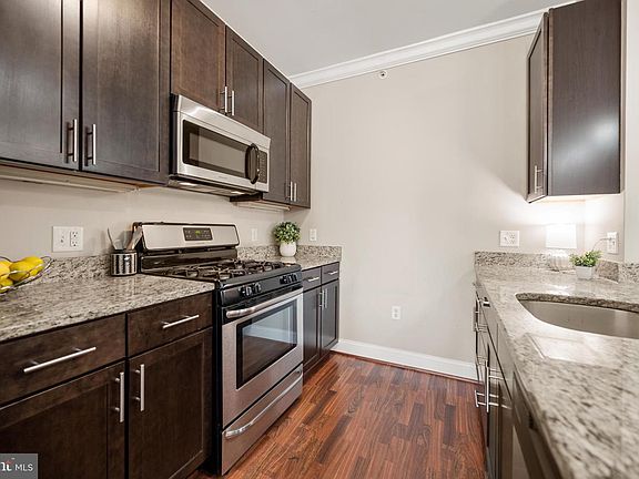 3rd image of 6301 Edsall Rd Unit 323