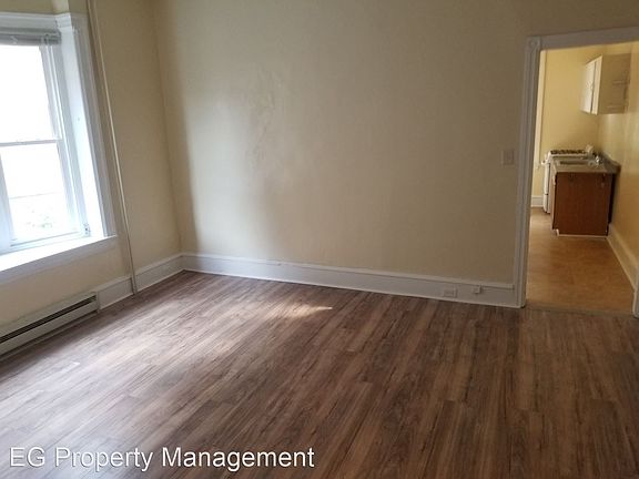 2nd image of 1111 W Lehigh Ave #1F
