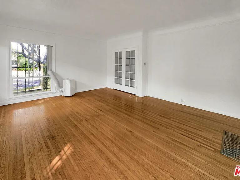 351 N Sierra Bonita Ave #2 — Photo 8