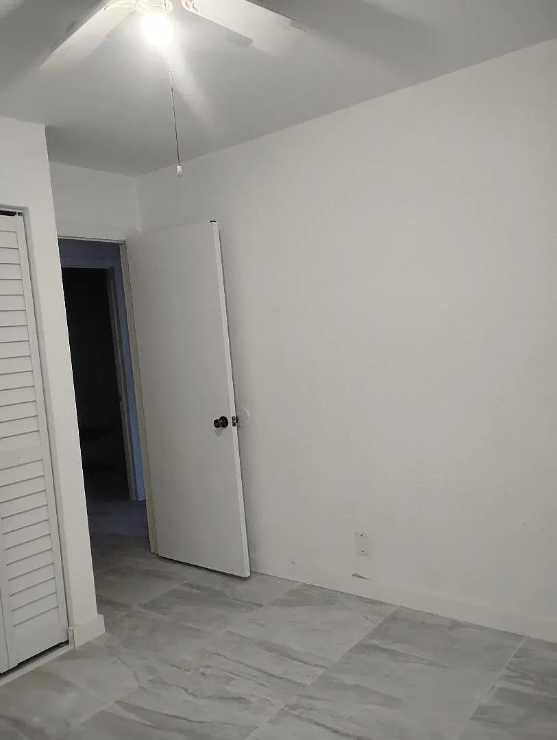3 bed, 1121 sqft, $1,000 — Photo 2