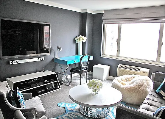 Rented by Warburg | media 26