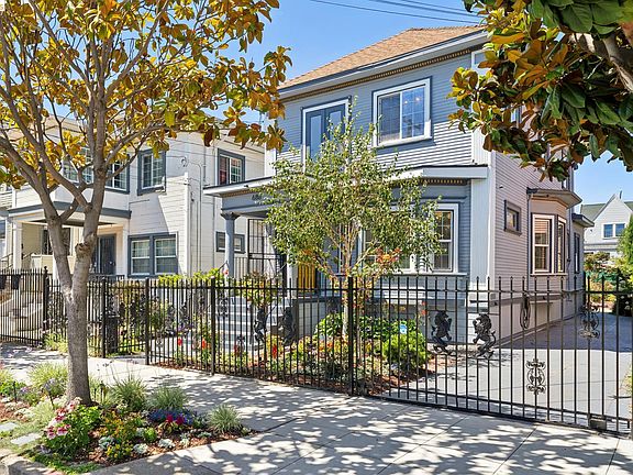4th image of 688 31st St