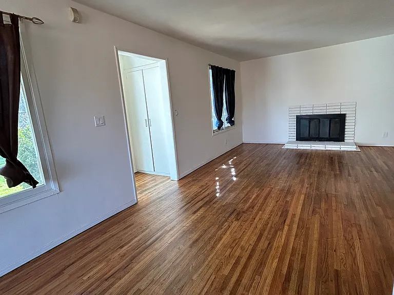 44135 Date Ave — Photo 8