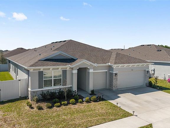 4th image of 5902 SW 80th Pl