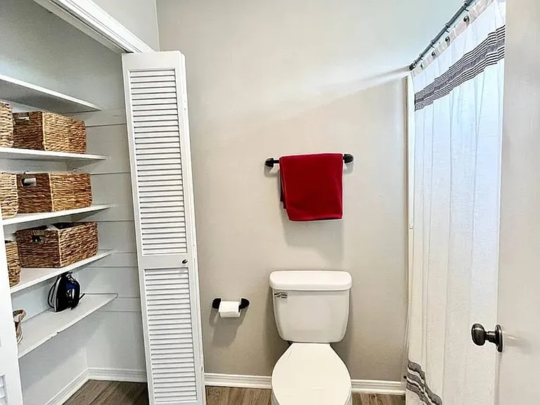 205 Southview Dr — Photo 29