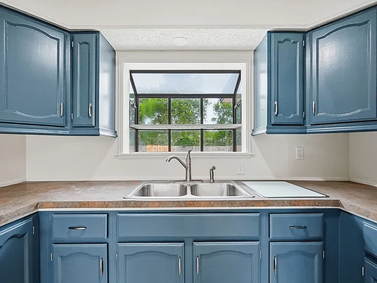 32 Cascabellas St — Photo 14