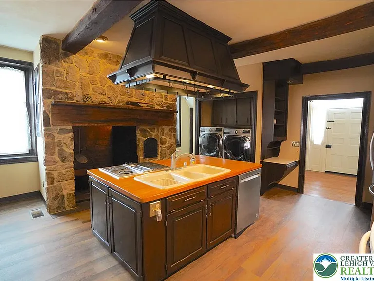 9020 Schantz Rd — Photo 9