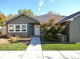 8852 W Candleston Ct, Boise, ID 83709