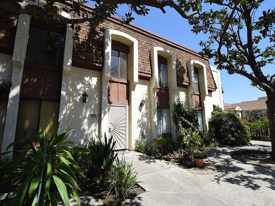 1st image of 12015 Burbank Blvd APT 2