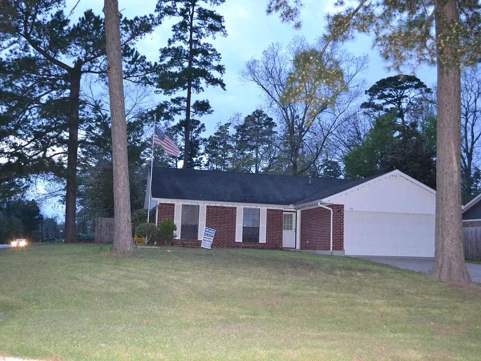 101 Hickory Hill Dr