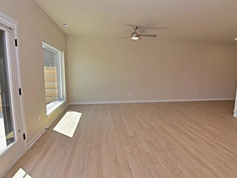 31 Crosby Park Dr — Photo 8