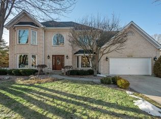 6476 Bobby Jones Ln, Woodridge, IL 60517