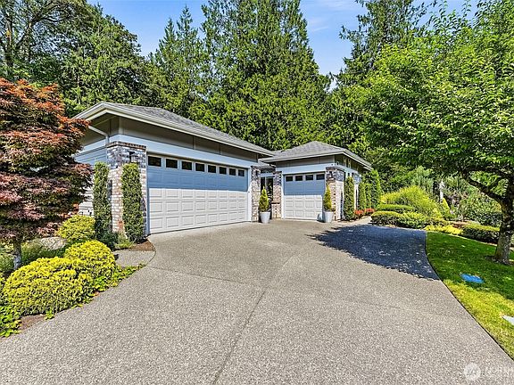 2nd image of 24270 NE 131st Terrace