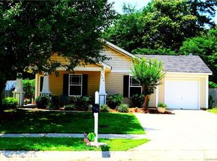 135 Peterborough Dr, Mooresville, NC 28115