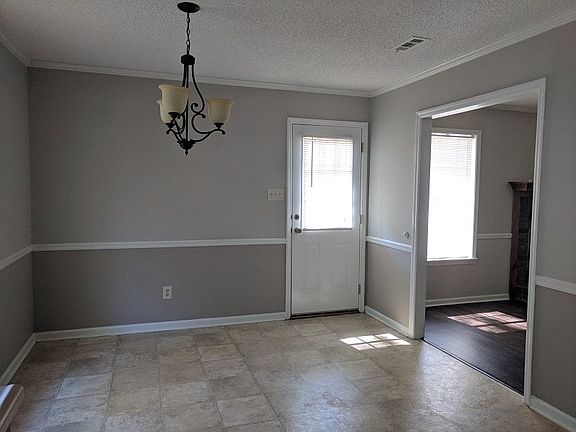 5th image of 13 Brentwood Pl