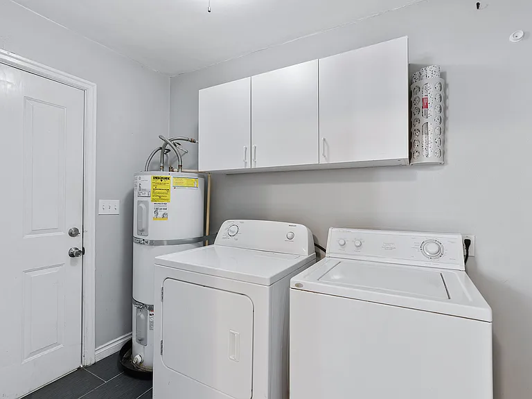 2130 Berry St SE — Photo 19