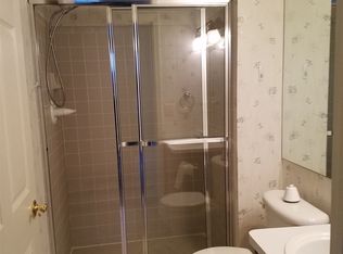 13816 Watersway Dr, Gibraltar, MI 48173