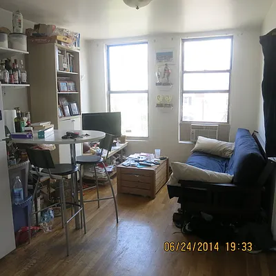 Rented by Space Real Estate | media 31