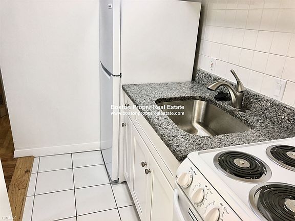 49 Gloucester #2 Boston - Back Bay Unit Photo 7