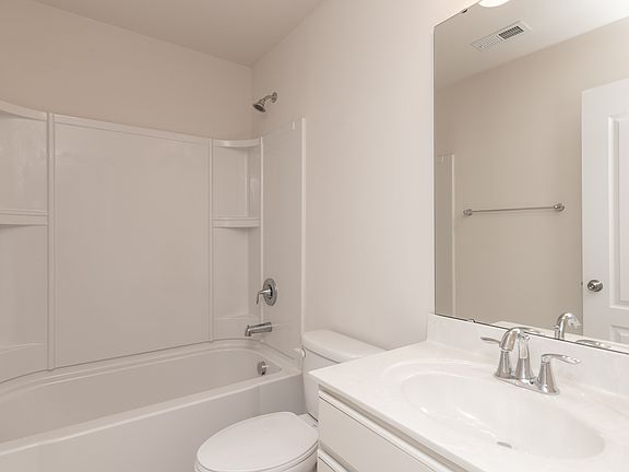 5th image of 106C Clarendon St #C