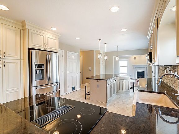 4th image of 6914 Beagle Dr