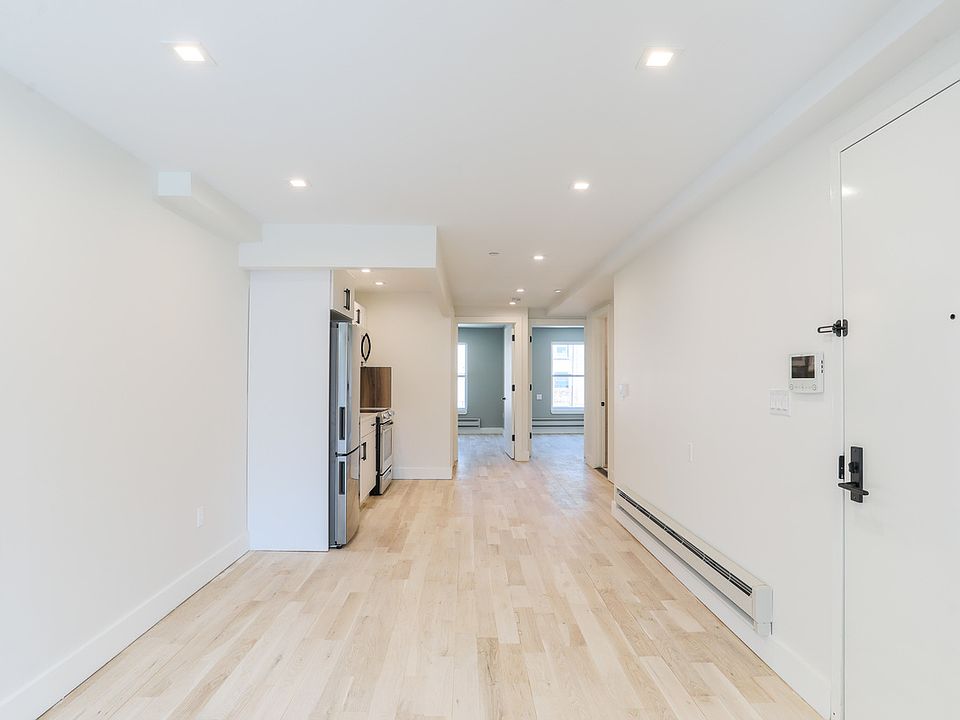 1st image of 215 Macon St #3A