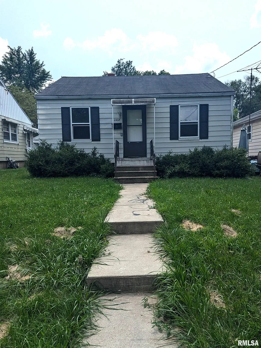 2408 W Wiswall St photo 1