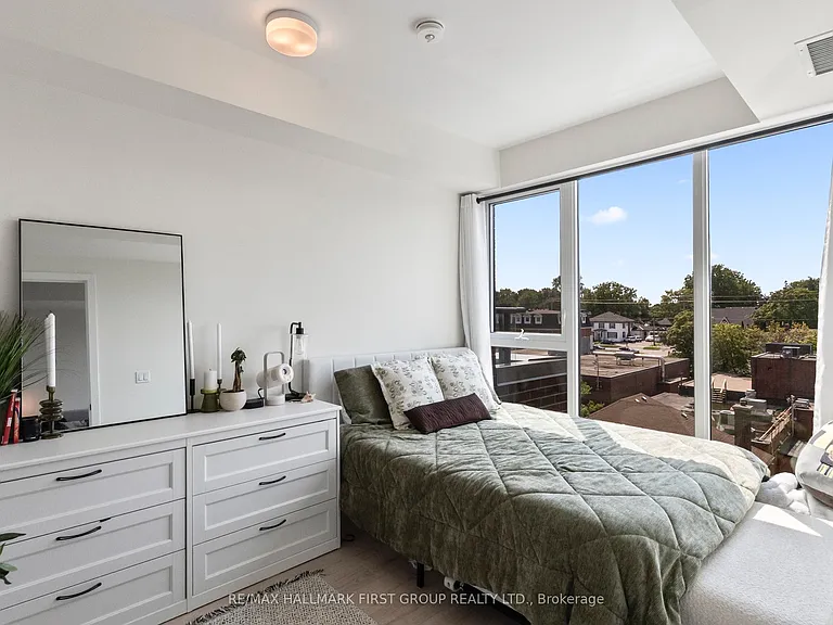 201 Brock St S #427 — Photo 41
