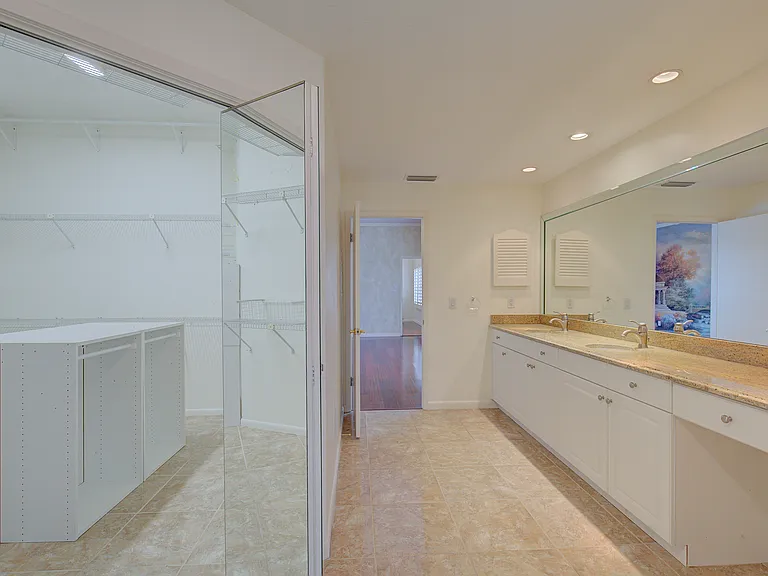 31 Freshwater Dr — Photo 12