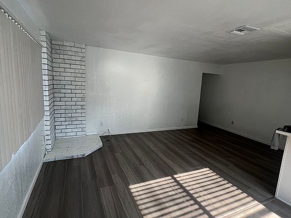 3rd image of 4109 Apostolo Cir APT 04