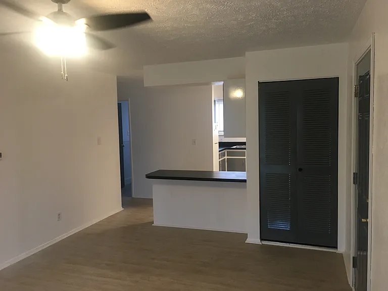 4650 Capital Ave SW #6 — Photo 9