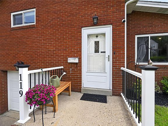 5th image of 119 Burdine Ave