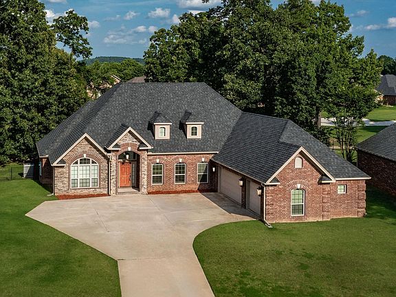3rd image of 103 Grenoble Cir