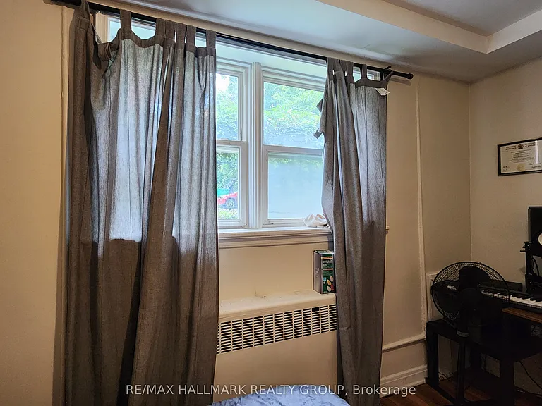 234 Frank St #1 — Photo 16