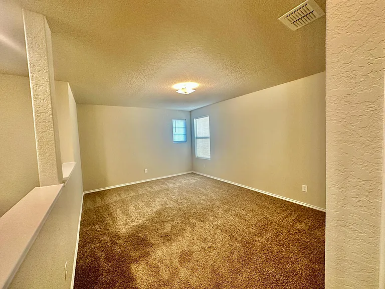 2505 Marty Way — Photo 18