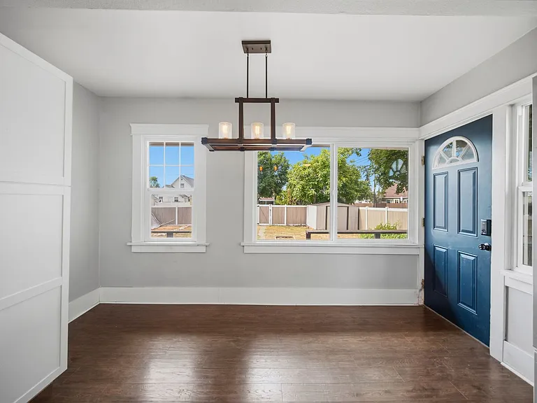 2527 W Liberty Ave — Photo 6