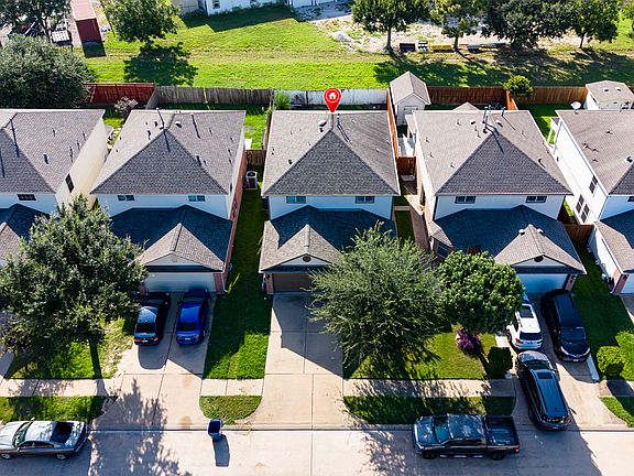 5th image of 5703 Basswood Dale Dr