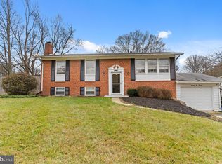 7200 Blanchard Dr, Rockville, MD 20855