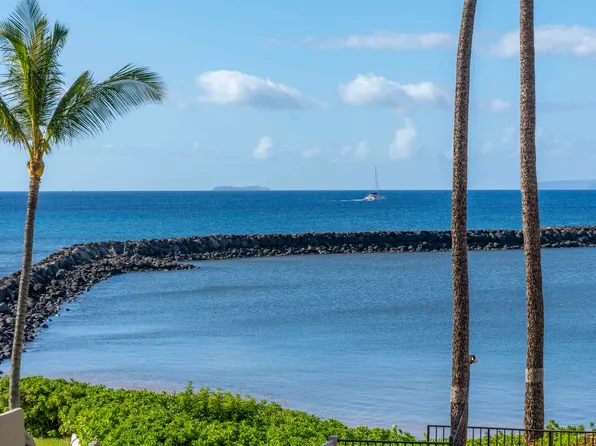 30 Hauoli St APT 202, Wailuku, HI 96793