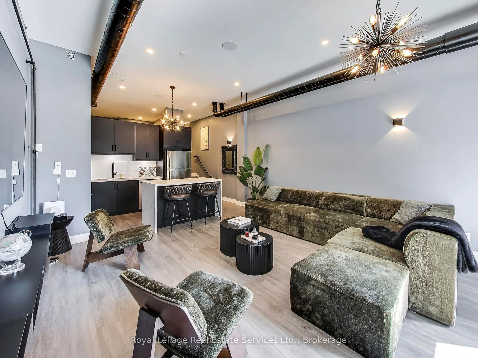 Tecumseth Lofts — Photo 4