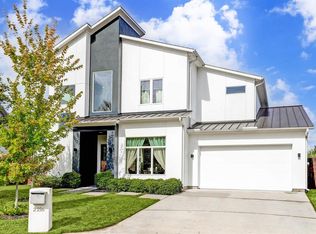 2216 Diamond St, Houston, TX 77018