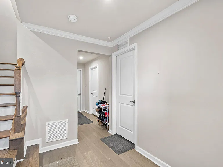168 Bishop Way — Photo 4